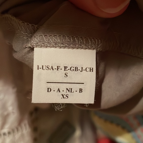 Brunello Cucinelli XS Dress with fun Moneli Detailed Collar and tie belt. - Picture 8 of 8